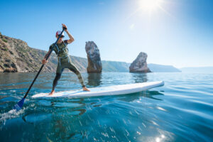 Come scegliere le lenti giuste per praticare sport acquatici in estate